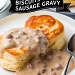 Who knew that simple ingredients could come together to create such an unforgettable breakfast? Join us as we explore the step-by-step process of making Fluffy Buttermilk Biscuits and Sausage Gravy, a dish that balances flavor and texture perfectly. Ready to impress your family and friends with this Southern staple? Let’s get started!